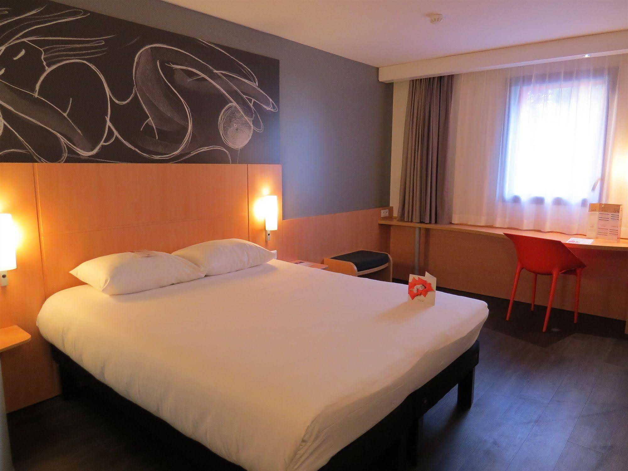 Hotel ibis Soissons Exterior foto